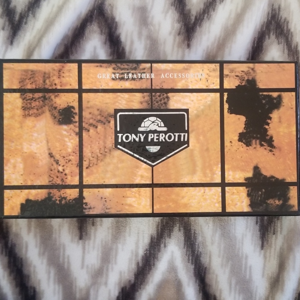 Tony Perotti Leather Clutch Wallet